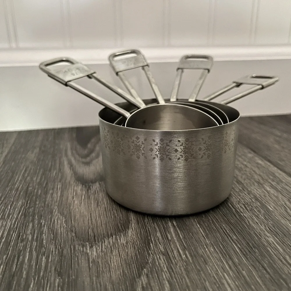 Snowflake Patterned Stainless Steel Measuring Cup Set 1/4, 1/3, 1/2, & 1 Cup